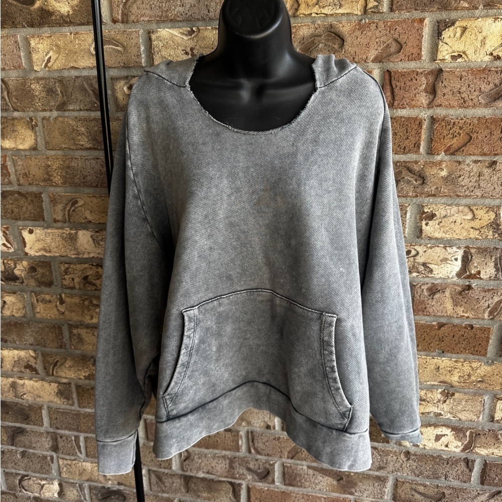 IRO Charcoal
CUBE HOODED OVERSIZED SWEATSHIRT Size Medium